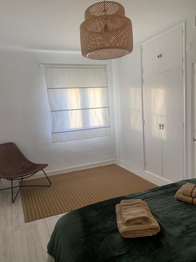Hidden Gem Nereidas Beach Con Ascensor Cadiz Luaran gambar